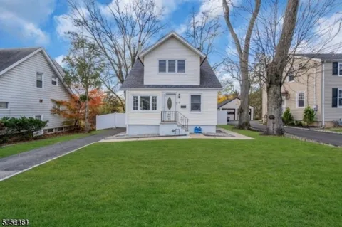 18 Belle Terre Rd