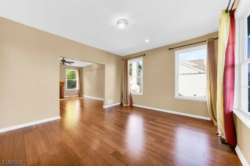 5 Pegasus Pl Washington, NJ 07840