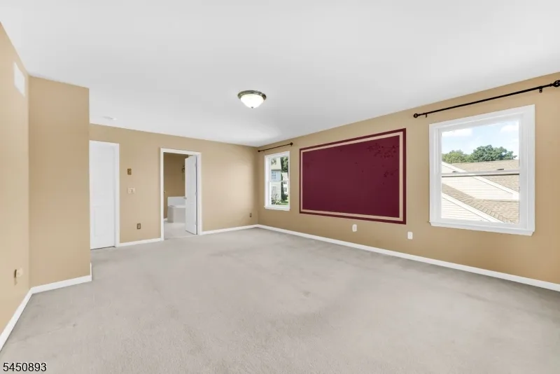 5 Pegasus Pl Washington, NJ 07840