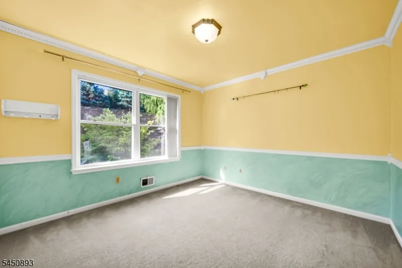 5 Pegasus Pl Washington, NJ 07840