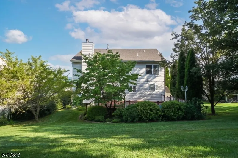 5 Pegasus Pl Washington, NJ 07840