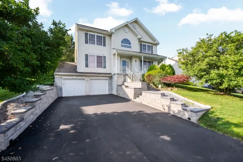 5 Pegasus Pl Washington, NJ 07840