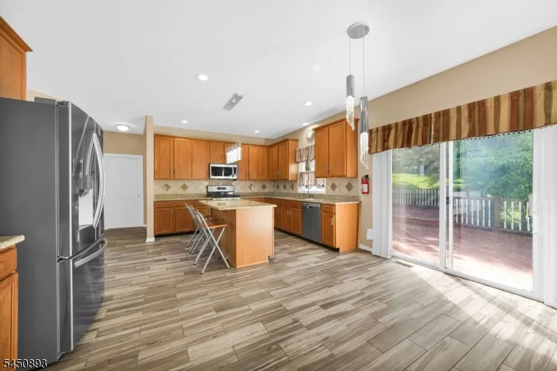 5 Pegasus Pl Washington, NJ 07840