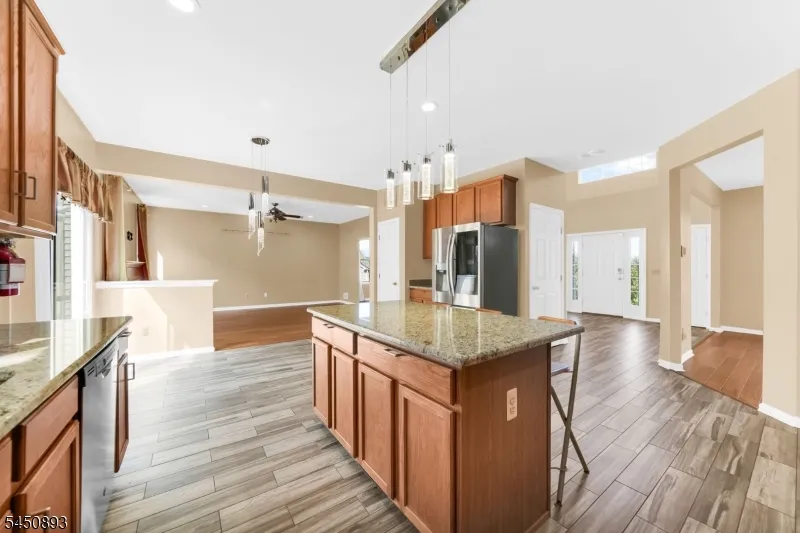 5 Pegasus Pl Washington, NJ 07840