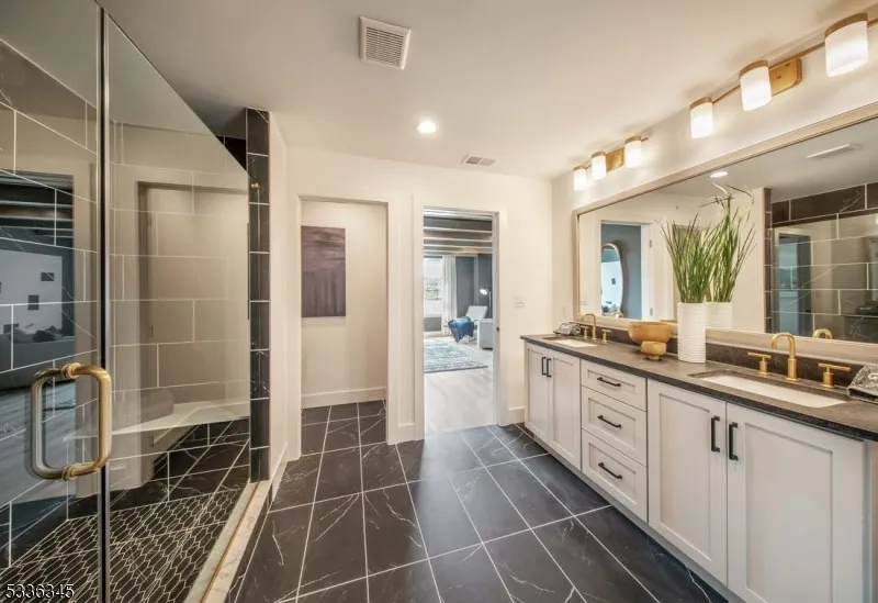 29 Rasboro Rd Randolph, NJ 07869