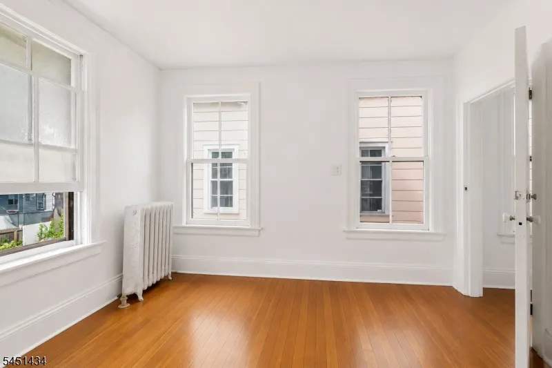 239 17Th Ave Paterson City, NJ 07504