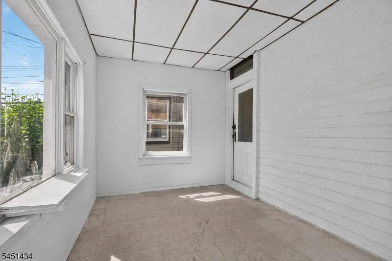239 17Th Ave Paterson City, NJ 07504