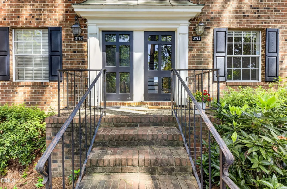 3744 Jamestown Circle Raleigh, NC 27609