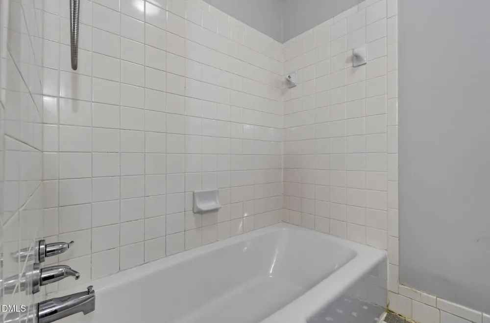 3744 Jamestown Circle Raleigh, NC 27609
