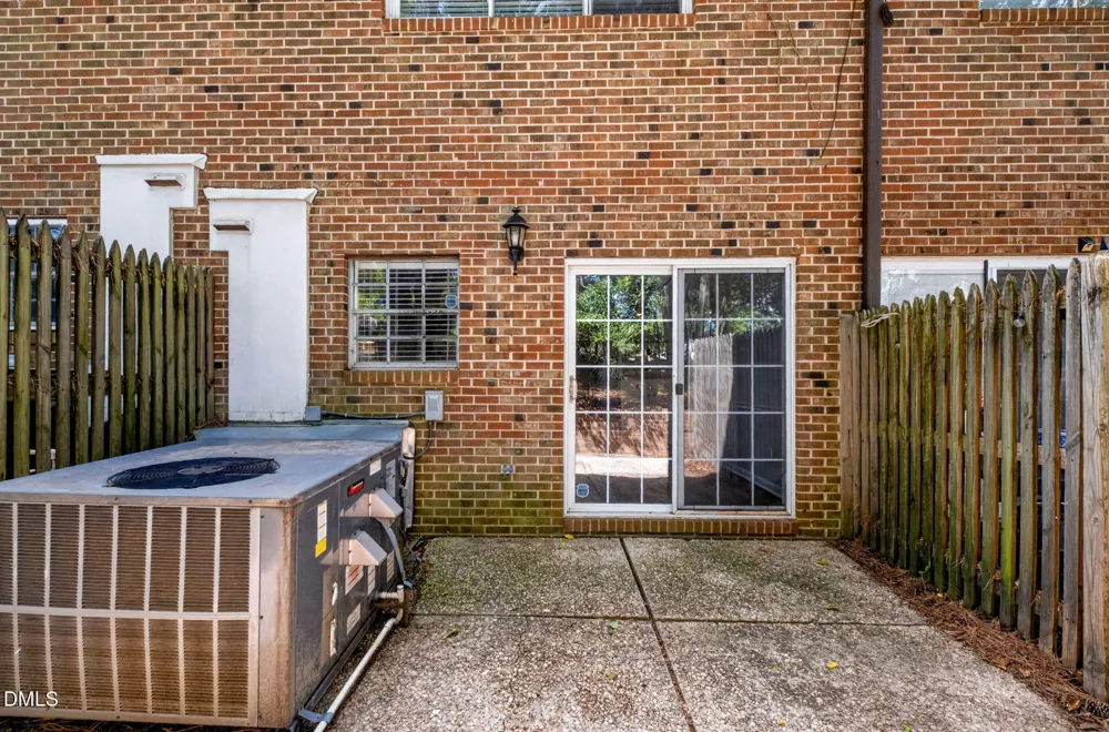 3744 Jamestown Circle Raleigh, NC 27609