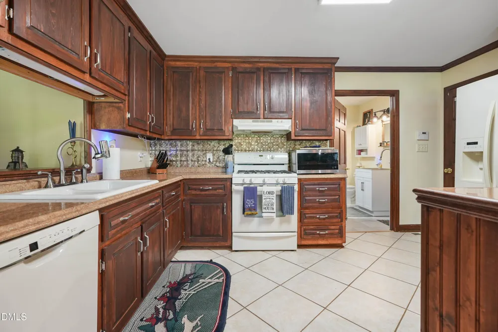 2292 Fairground Road Coats, NC 27521