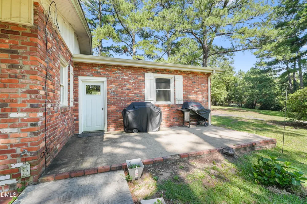 2292 Fairground Road Coats, NC 27521