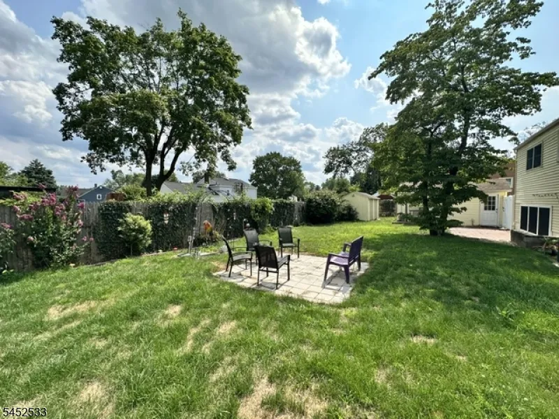 227 Old Stage Rd Spotswood, NJ 08884