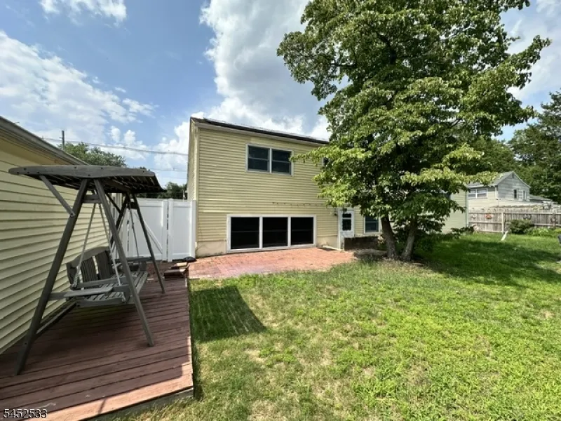 227 Old Stage Rd Spotswood, NJ 08884