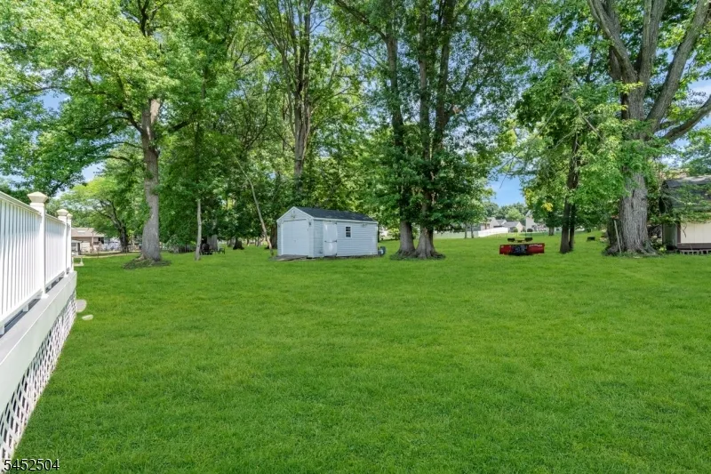 21 John Pl Cedar Grove, NJ 07009