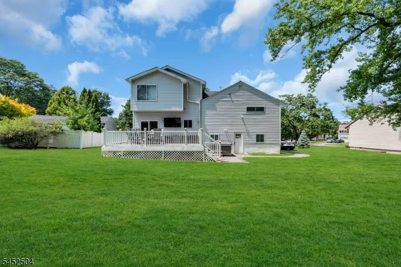 21 John Pl Cedar Grove, NJ 07009