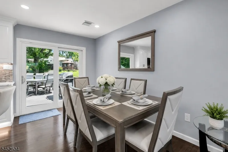 21 John Pl Cedar Grove, NJ 07009