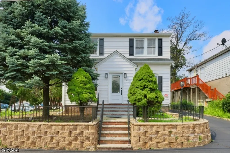 2071 State Route 35 Sayreville, NJ 08879
