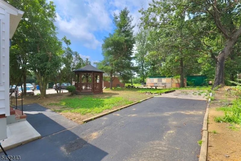 2071 State Route 35 Sayreville, NJ 08879