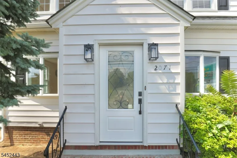 2071 State Route 35 Sayreville, NJ 08879