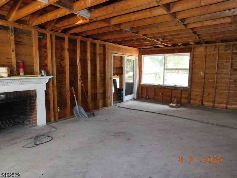 211 Pickle Rd Washington, NJ 07830