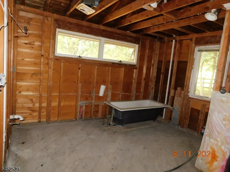 211 Pickle Rd Washington, NJ 07830