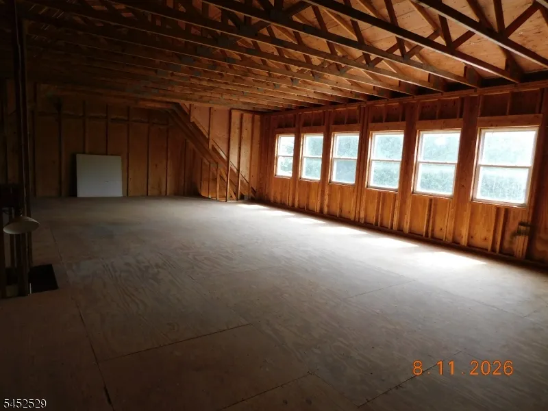 211 Pickle Rd Washington, NJ 07830