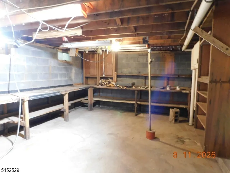 211 Pickle Rd Washington, NJ 07830