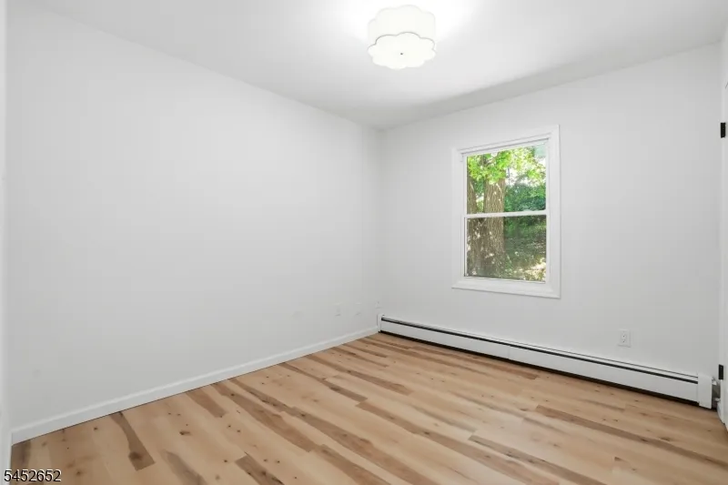 3 Conklin Ave Hopatcong, NJ 07874
