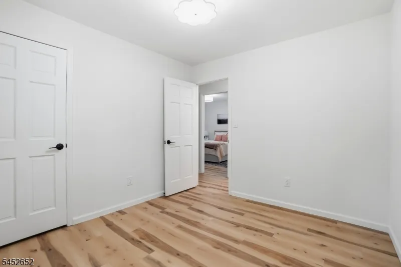 3 Conklin Ave Hopatcong, NJ 07874