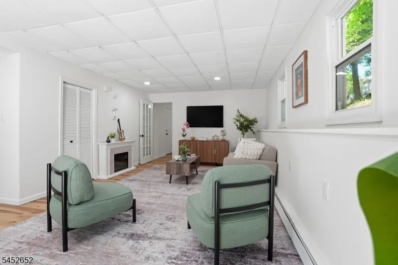3 Conklin Ave Hopatcong, NJ 07874