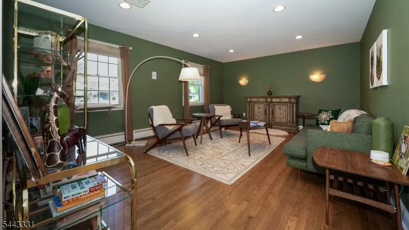 37 Keilana Dr Wayne, NJ 07470
