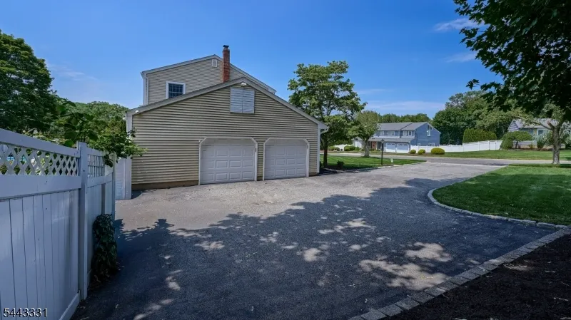 37 Keilana Dr Wayne, NJ 07470