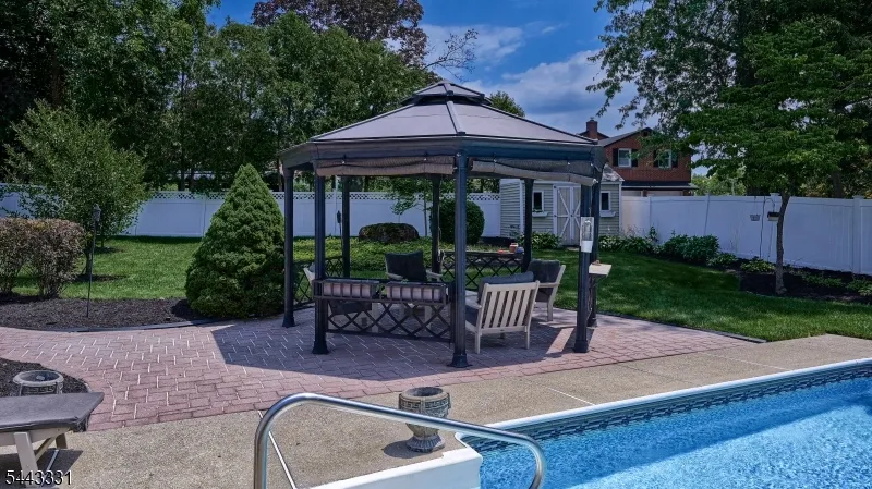 37 Keilana Dr Wayne, NJ 07470