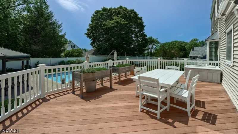 37 Keilana Dr Wayne, NJ 07470
