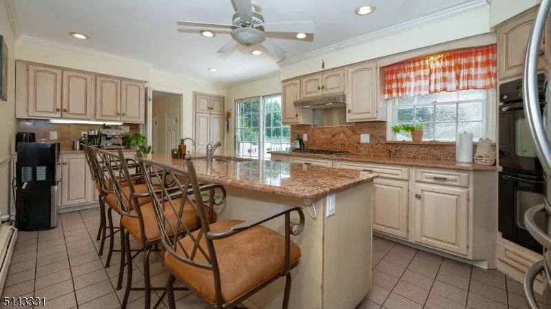 37 Keilana Dr Wayne, NJ 07470