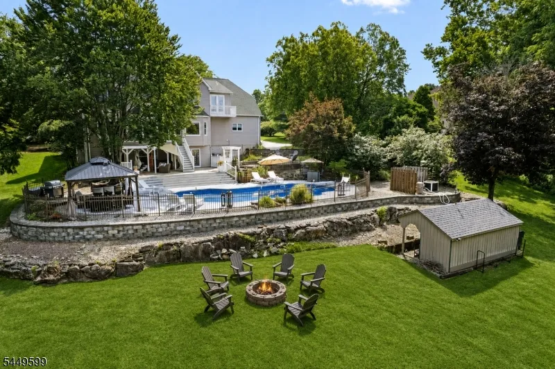 309 Greens Ridge Rd Greenwich, NJ 08886
