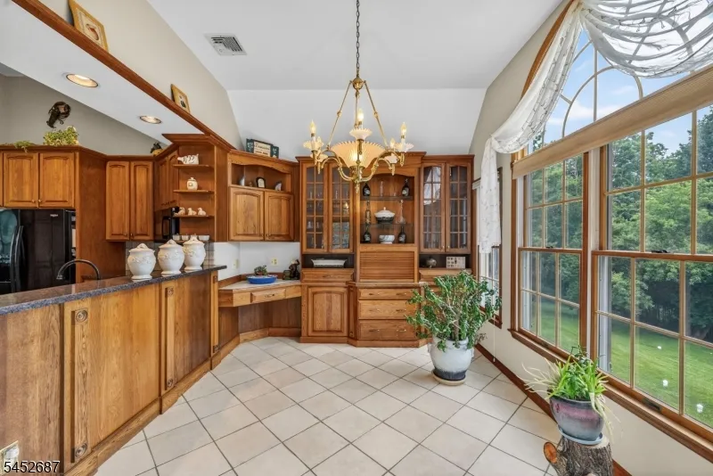 251 W Mountain Rd Sparta, NJ 07871