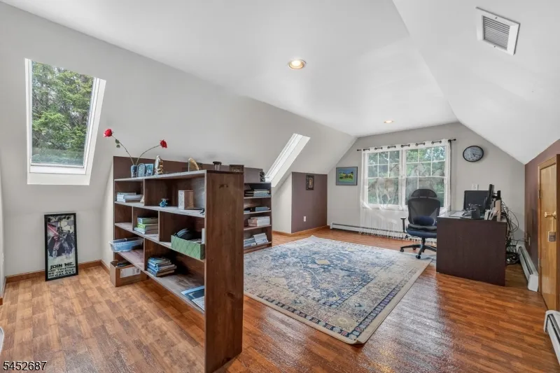251 W Mountain Rd Sparta, NJ 07871
