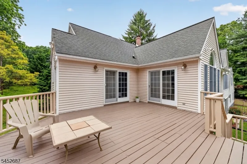 251 W Mountain Rd Sparta, NJ 07871