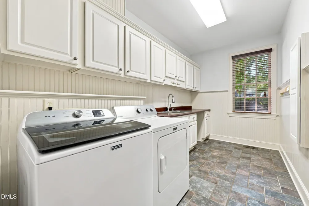 8125 Rosiere Drive Apex, NC 27539