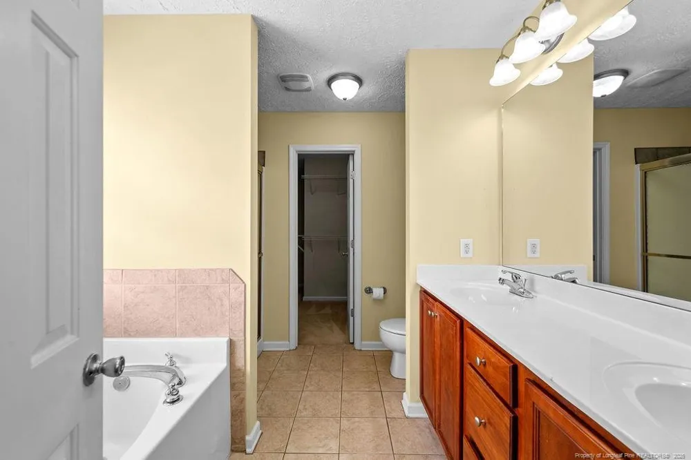 161 Oakmont Drive Raeford, NC 28376