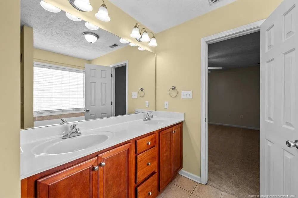 161 Oakmont Drive Raeford, NC 28376