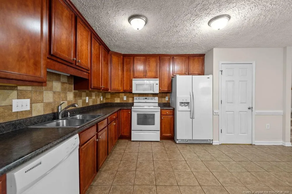 161 Oakmont Drive Raeford, NC 28376