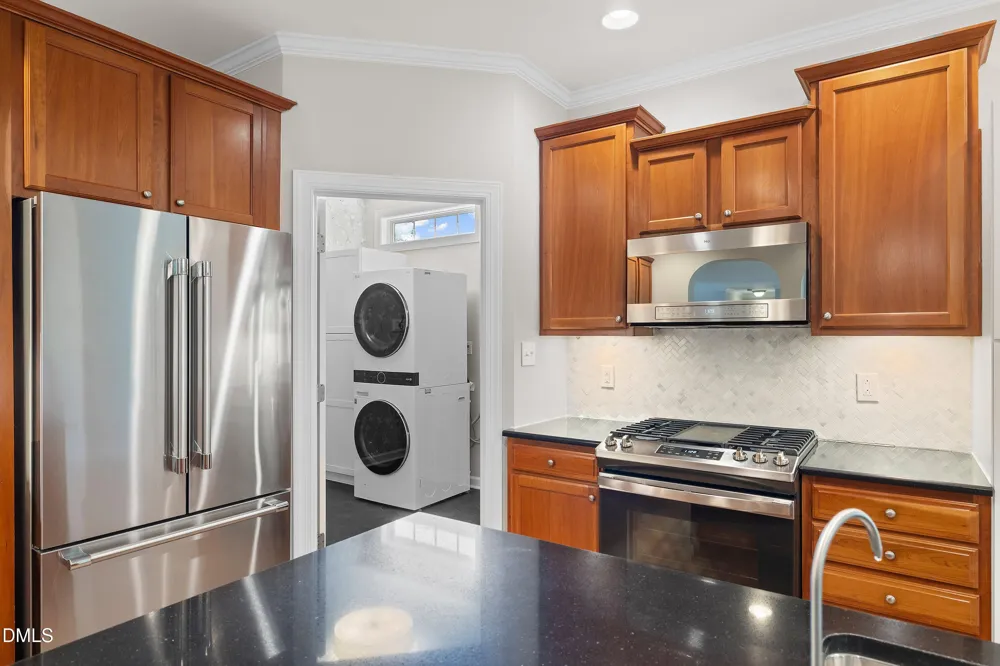 804 Modena Drive Cary, NC 27513