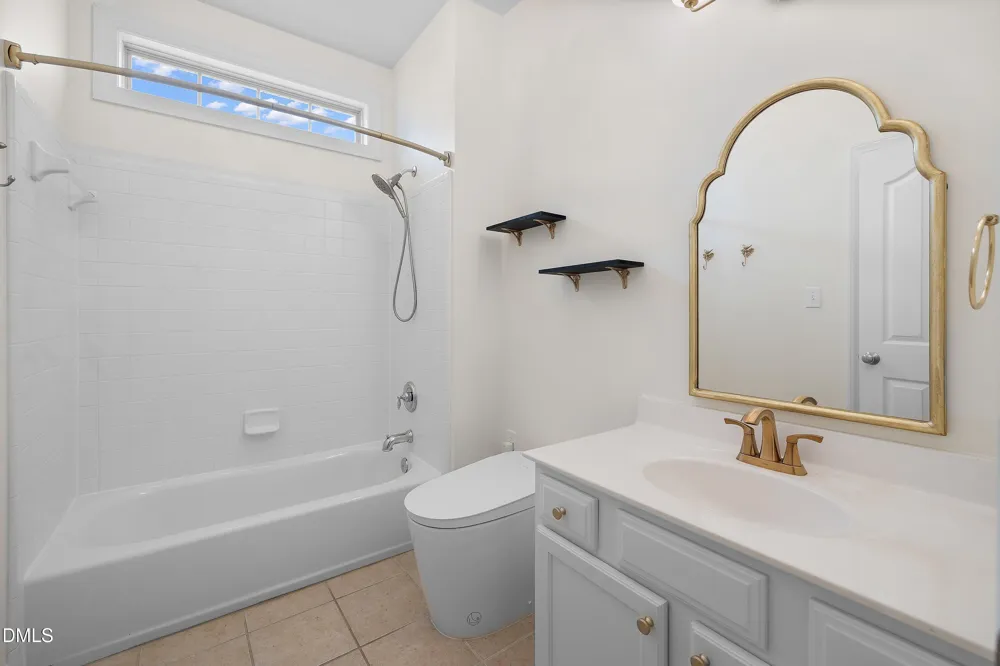 804 Modena Drive Cary, NC 27513