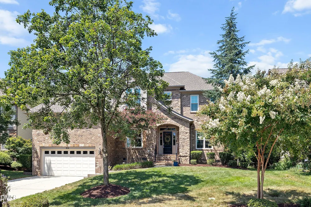 804 Modena Drive Cary, NC 27513