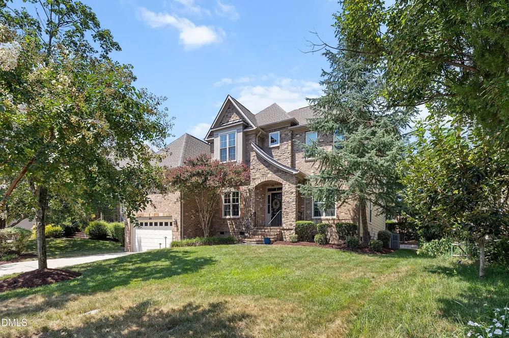 804 Modena Drive Cary, NC 27513