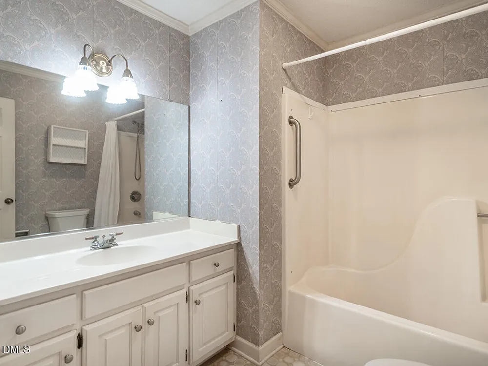 1020 Brookview Drive Elon, NC 27244
