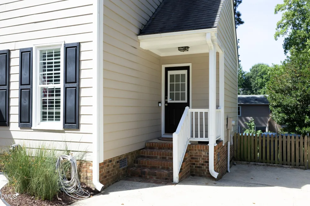6709 Ebon Court Raleigh, NC 27615